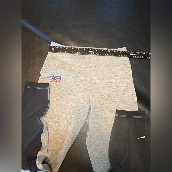 Nike Dri/Fit The Nike One Tight Fit Gray Form-Fitting 7/8 Leggings size M NWT - Picture 6 of 14
